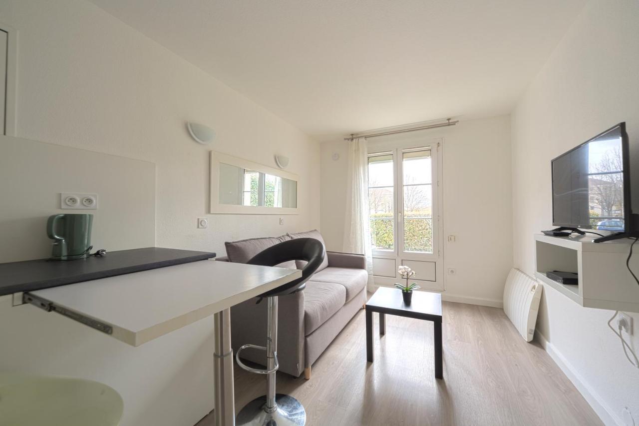 Studio Cosy 2 Min Gare - 10 Min Bussy-Saint-Georges Exteriör bild