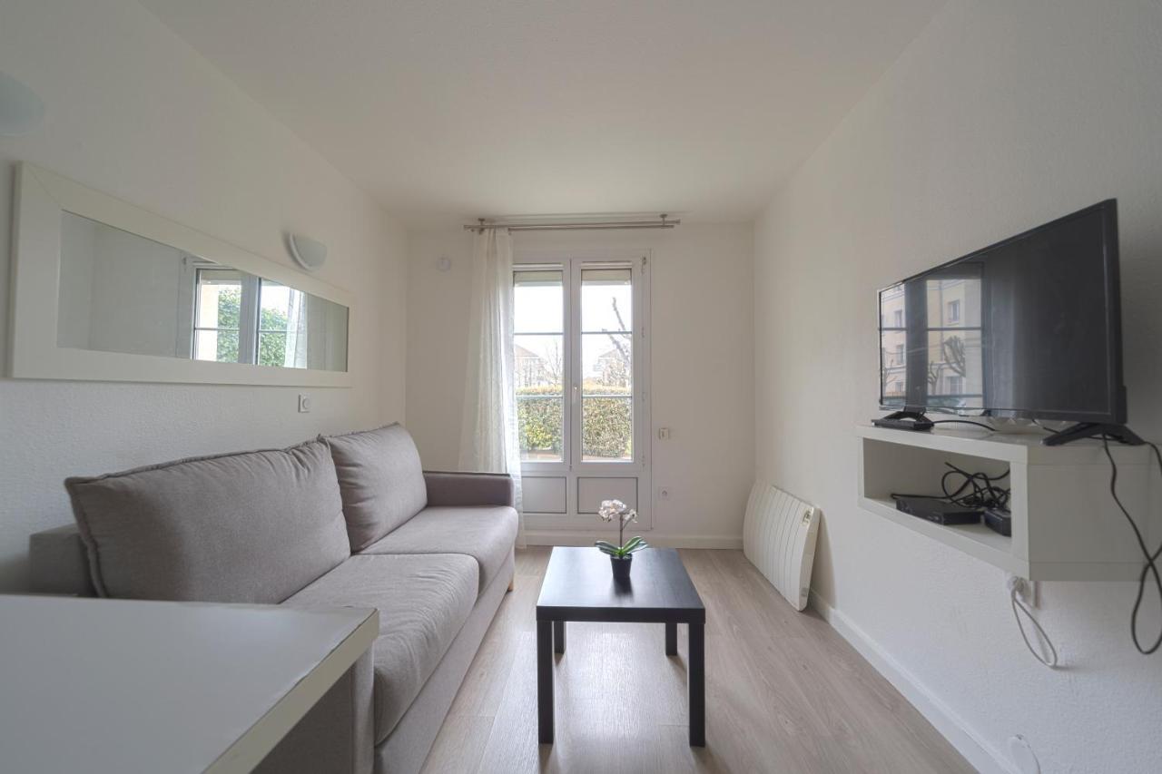 Studio Cosy 2 Min Gare - 10 Min Bussy-Saint-Georges Exteriör bild